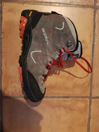 Botas Boreal Niño Talla 36. Impermeable Vibram