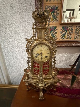 Reloj antiguo Korlsante Portreal dorado