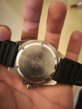 Reloj Casio MDV-160 - Impecable