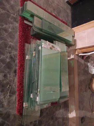 Estanterías de cristal Y PUERTAS CRISTAL GRUESO