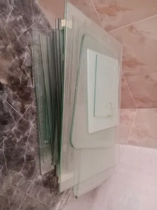 Estanterías de cristal Y PUERTAS CRISTAL GRUESO