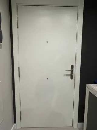 Puerta blindada medidas especiales