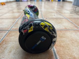 Hoverboard con diseño graffiti