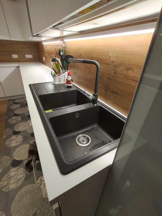 Cucina con isola bianca prezzo trattabile