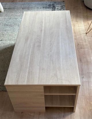 Mesa de centro de madera clara