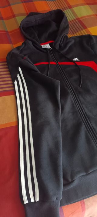 Chaqueta Adidas Talla M Negra y Roja