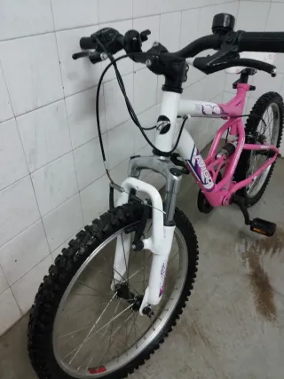 Bicicleta AVIGO 20'' Downhill per Bambine