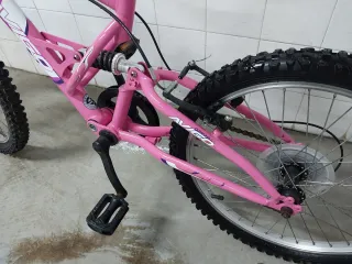 Bicicleta AVIGO 20'' Downhill per Bambine