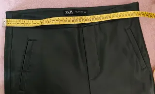 Pantalón polipiel Zara Talla M Verde Oscuro