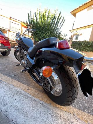 Honda VT600 Shadow - Buen estado