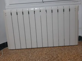 Radiador Eléctrico Blanco, prácticamente nuevo