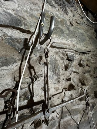 3 Básculas y romanas antiguas