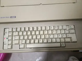 Máquina de escribir eléctrica Silver Reed