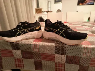 Zapatillas ASICS GEL-KAYANO 31.