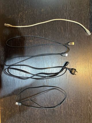 PS4 Slim Negra + 2 Mandos