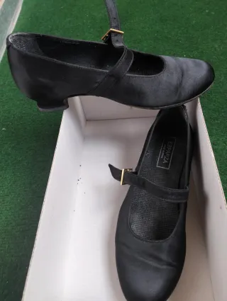 Zapatos de Fallera.