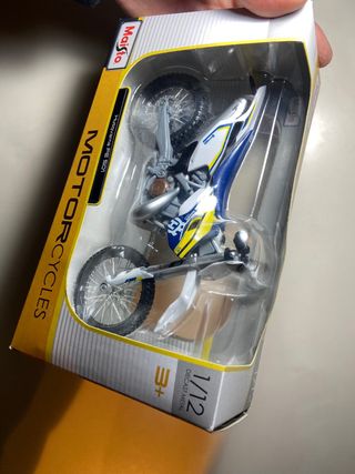Maqueta Maisto Husqvarna FE 501 1/12