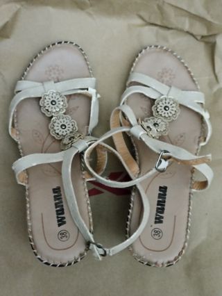 Sandalias blancas talla 38 cómodas y elegantes