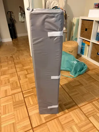 Parque cuna infantil con colchón aparte