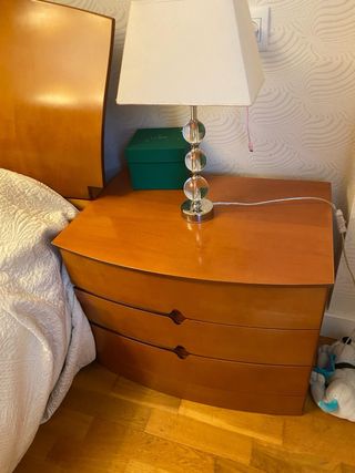 Mobiliario de madera para dormitorio
