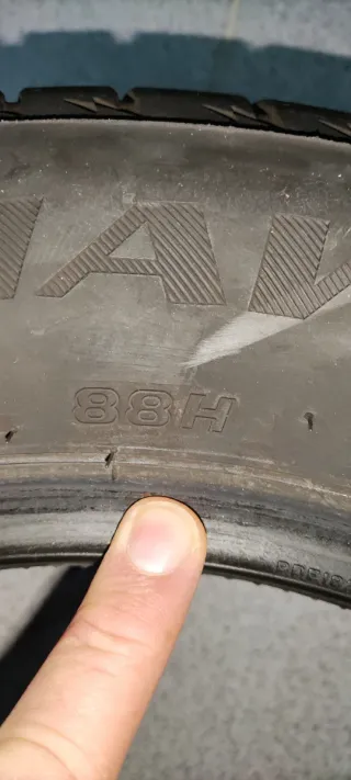 Neumático 185/60 R15 88H