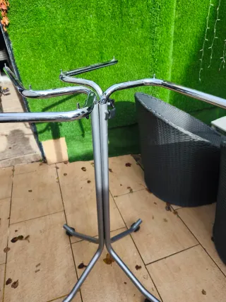 Perchero tienda 4 brazos metal