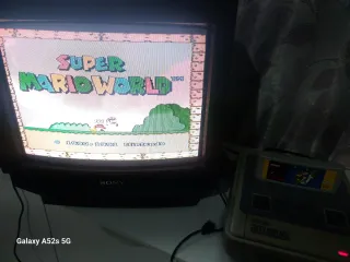 2 Juegos Super Nintendo: Mario Kart y Mario World