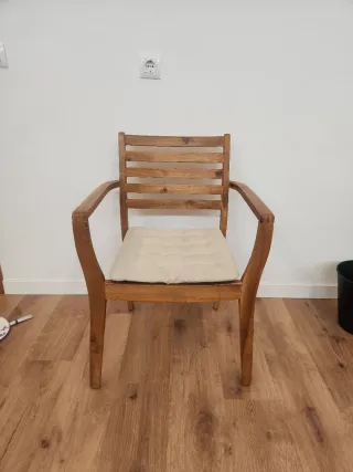Mesa con 4 sillas