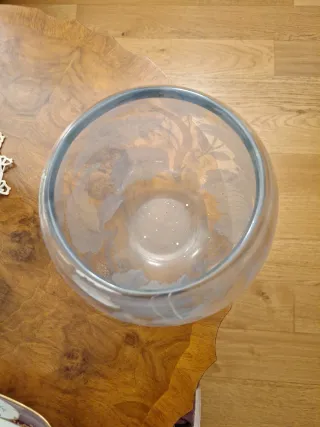 Vaso decorativo in vetro soffiato