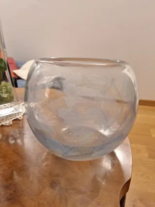 Vaso decorativo in vetro soffiato