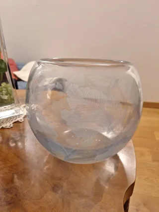 Vaso decorativo in vetro soffiato