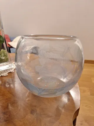 Vaso decorativo in vetro soffiato