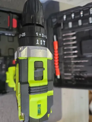 Taladro Eléctrico Lithium con Accesorios