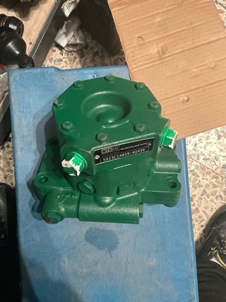 Bomba Hidráulica MTSCO 8 Pistones para JOHN DEERE