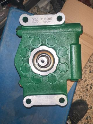 Bomba Hidráulica MTSCO 8 Pistones para JOHN DEERE