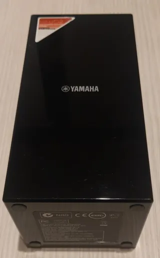 Altavoz Yamaha con Excelente Sonido