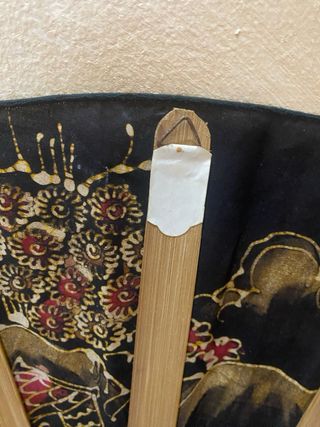 Ventaglio decorativo tessuto e legno