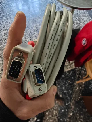 Cavo VGA con connettori