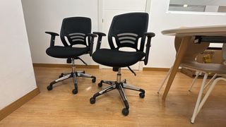 2 Sillas de Oficina Negras