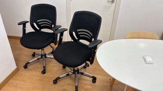 2 Sillas de Oficina Negras