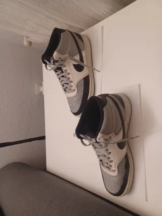 Bambas Nike Talla 41 Gris y Blanco