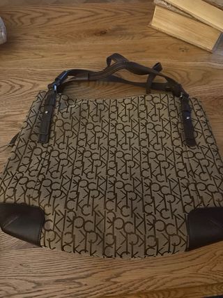 Bolso Calvin Klein Monogram Beige y Marrón