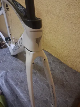 Cuadro Pinarello Dogma con horquilla y frenos