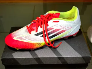 Botas de fútbol Adidas F50 leage Rojas Talla: 47
