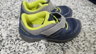 Zapatillas niño azul y gris t.28