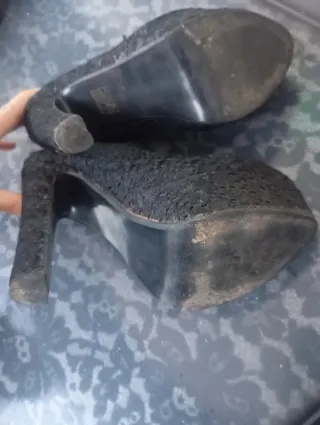 Zapatos de tacón negros