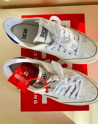 Zapatillas NUEVAS Diesel Blancas y Azules Talla 42