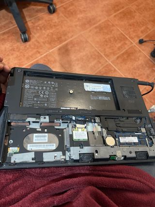 HP ProBook 5320m Portátil Negro