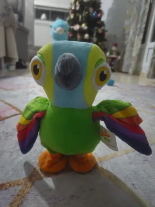 Loro Pepe interactivo peluche