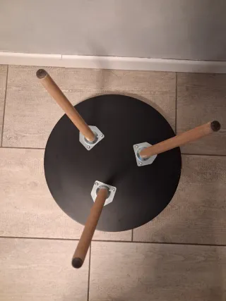 Tavolino soggiorno in legno e tappi di sughero